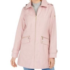 Michael Michael Kors Petite Water-
Resistant Hooded Raincoat
